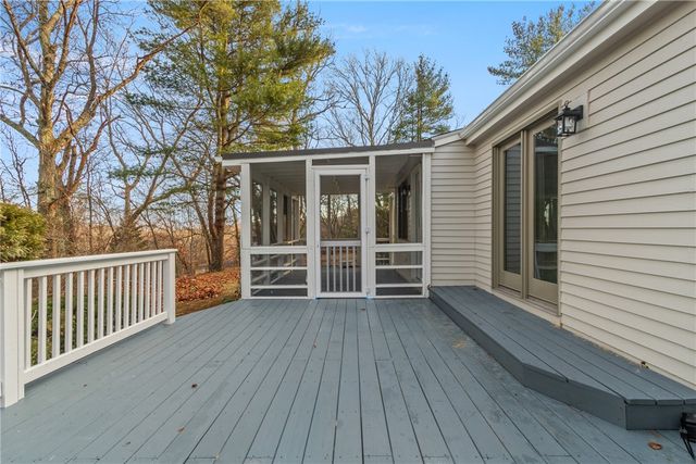 42 Belfield Drive, Johnston, RI 02919