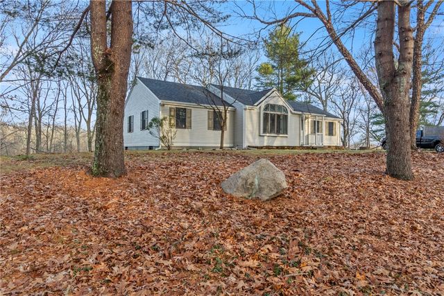 42 Belfield Drive, Johnston, RI 02919