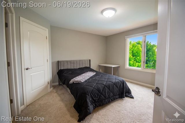 1576 Galena, Rochester Hills, MI 48306