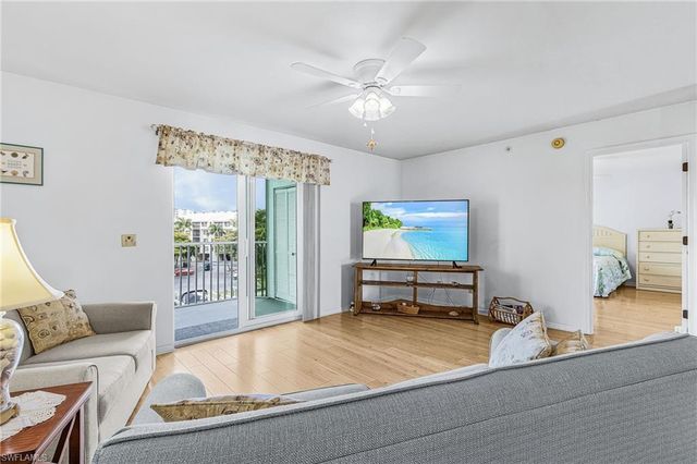 4591 Bay Beach LN 393, Fort Myers Beach, FL 33931