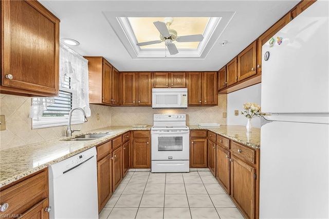 4591 Bay Beach LN 393, Fort Myers Beach, FL 33931