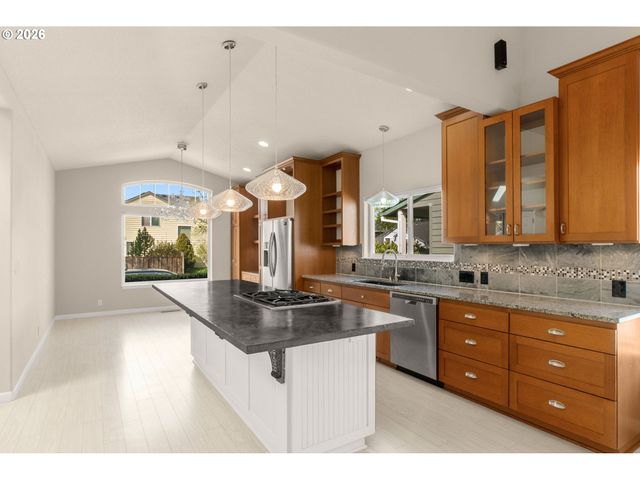 1464 Ne 87TH Ave, Hillsboro, OR 97006