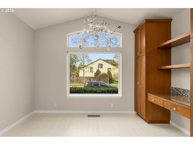 1464 Ne 87TH Ave, Hillsboro, OR 97006