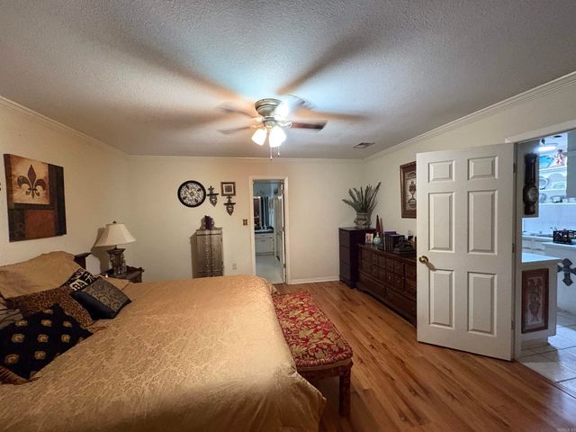 102 Live Oak Drive, Searcy, AR 72143