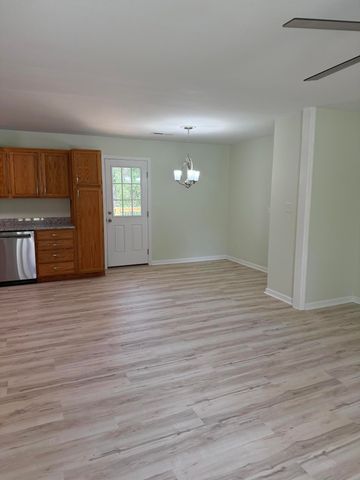 204 Oakdale Drive, Summerville, SC 29483