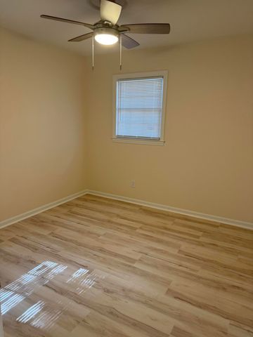 204 Oakdale Drive, Summerville, SC 29483