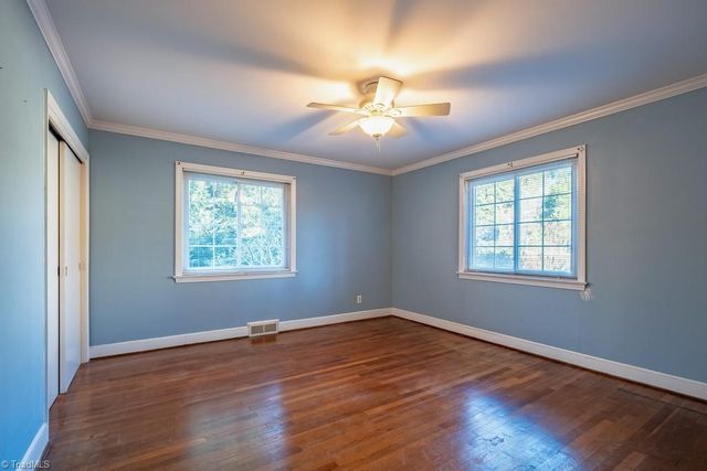 4107 Friendly Avenue, Greensboro, NC 27410