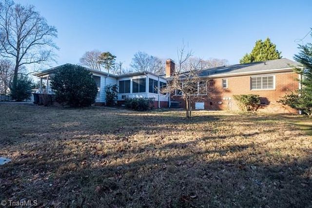4107 Friendly Avenue, Greensboro, NC 27410