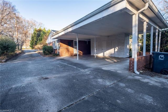 4107 Friendly Avenue, Greensboro, NC 27410