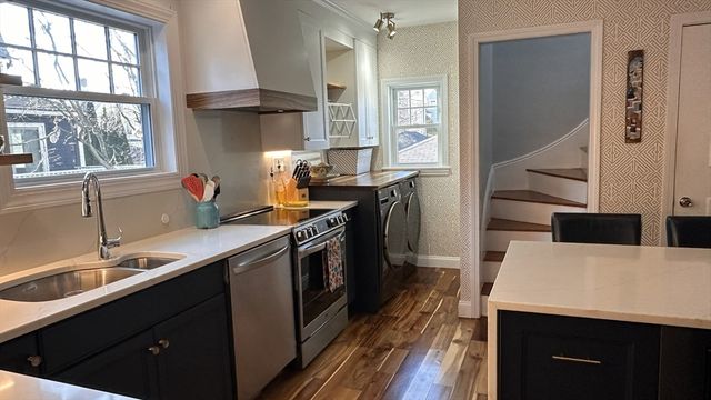 40 Andrew Rd, Swampscott, MA 01907