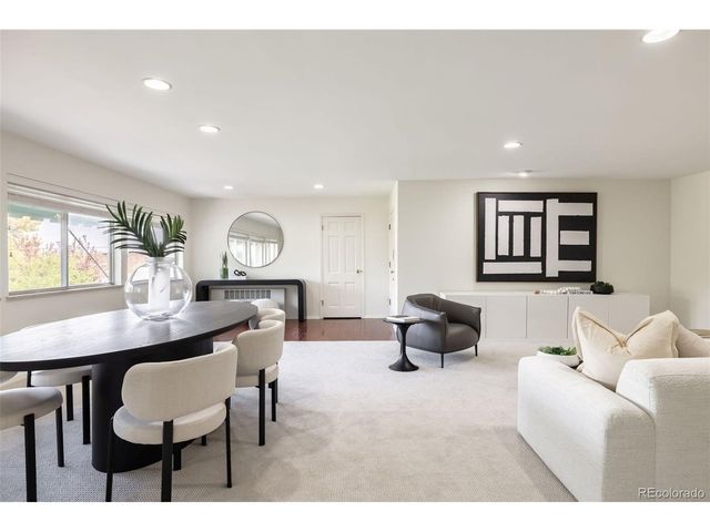 2205 S Holly St 5, Denver, CO 80222