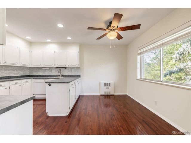 2205 S Holly St 5, Denver, CO 80222
