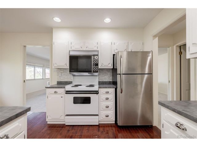 2205 S Holly St 5, Denver, CO 80222