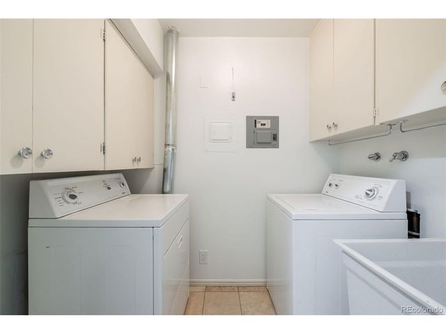 2205 S Holly St 5, Denver, CO 80222