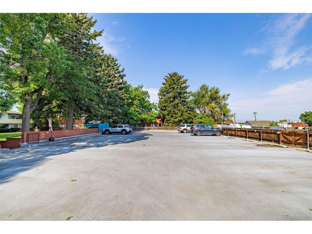 2205 S Holly St 5, Denver, CO 80222