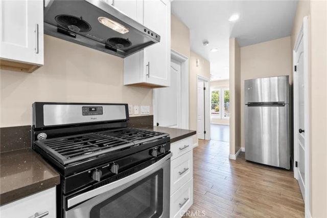 221 N Raymond 8, Pasadena, CA 91103