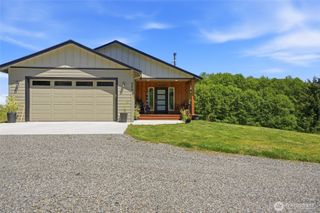 200 Red Hawk Drive, Castle Rock, WA 98611