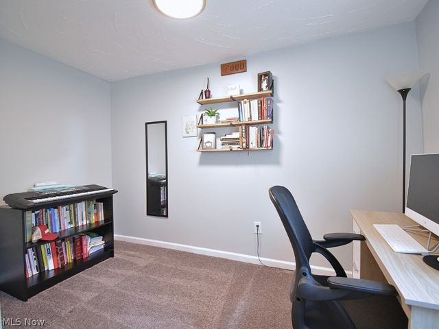 33850 Beachpark Drive, Eastlake, OH 44095
