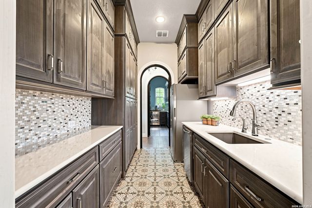 347 Curvatura, New Braunfels, TX 78132