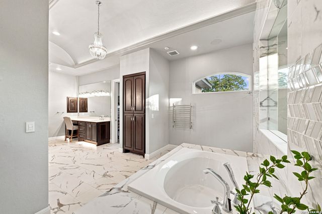 347 Curvatura, New Braunfels, TX 78132