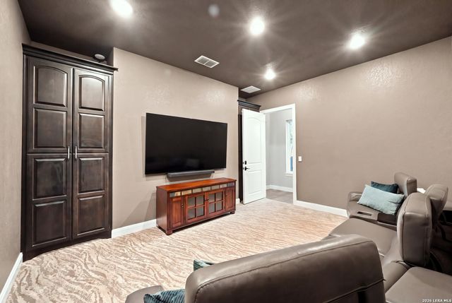 347 Curvatura, New Braunfels, TX 78132
