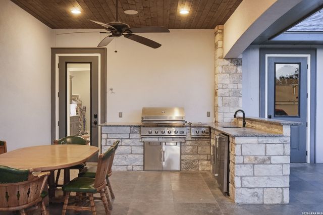 347 Curvatura, New Braunfels, TX 78132