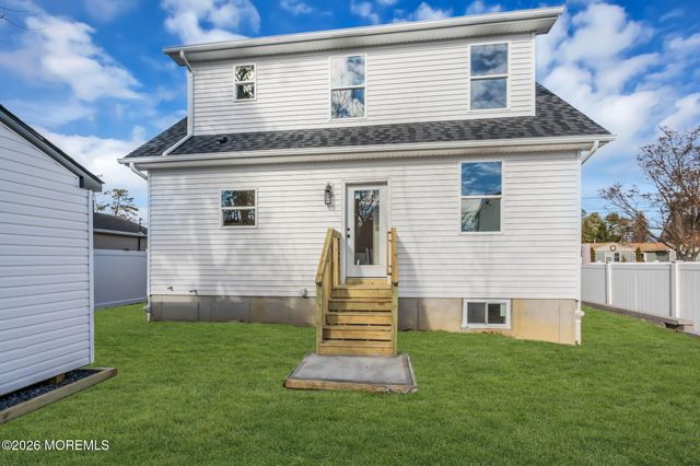 1308 12th Avenue, Toms River, NJ 08757