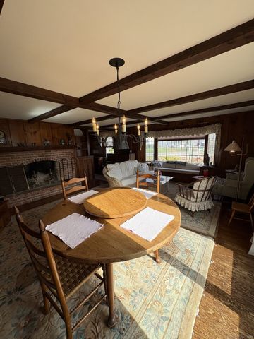 21 Fenwick Street, Old Saybrook, CT 06475