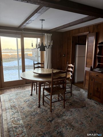 21 Fenwick Street, Old Saybrook, CT 06475