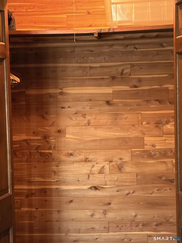 21 Fenwick Street, Old Saybrook, CT 06475