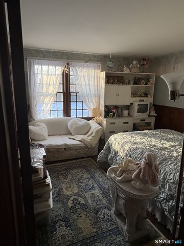 21 Fenwick Street, Old Saybrook, CT 06475