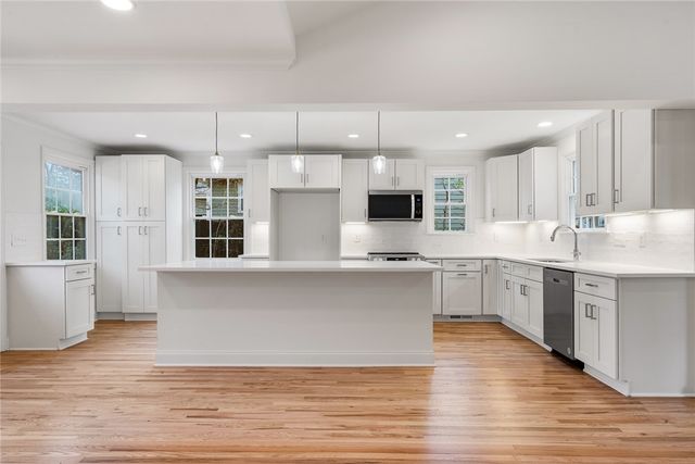 502 Dellwood Drive, Greenville, SC 29609