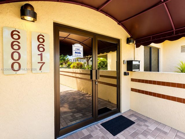 6585 Somerset Dr 103, Boca Raton, FL 33433