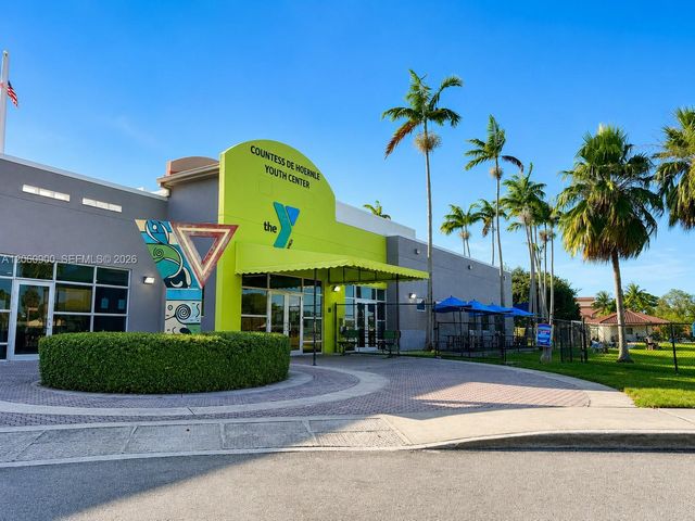 6585 Somerset Dr 103, Boca Raton, FL 33433
