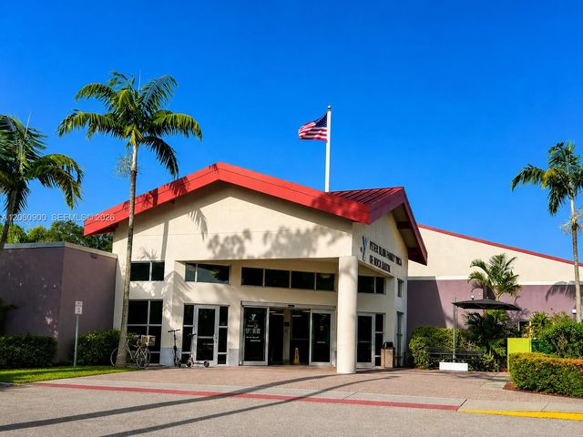 6585 Somerset Dr 103, Boca Raton, FL 33433