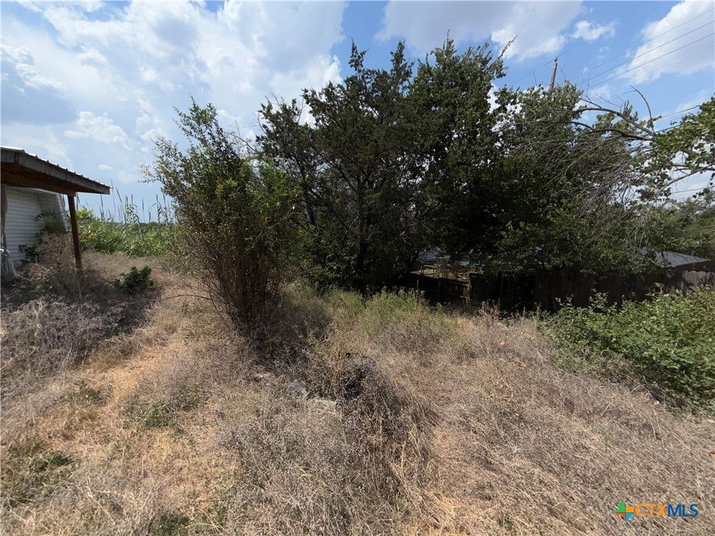 Image 13 of property listing at 903 Davie Lee Drive, Copperas Cove, TX 76522