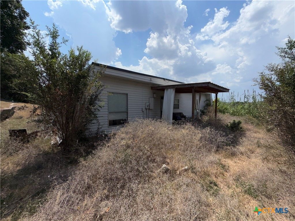 Image 14 of property listing at 903 Davie Lee Drive, Copperas Cove, TX 76522