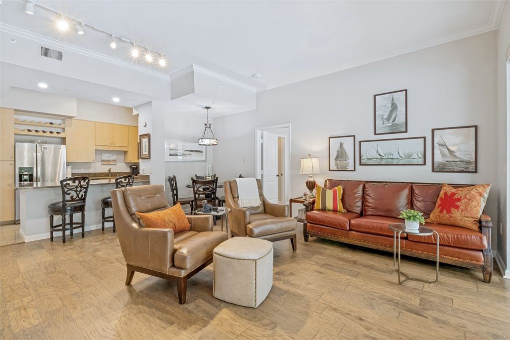 3225 Turtle Creek Boulevard 0008, Dallas, TX 75219