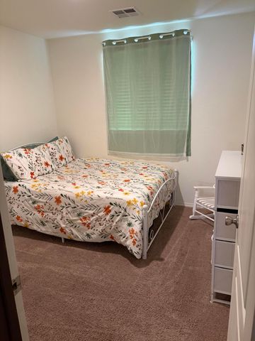 1704 Adelaide Lane, Belen, NM 87002