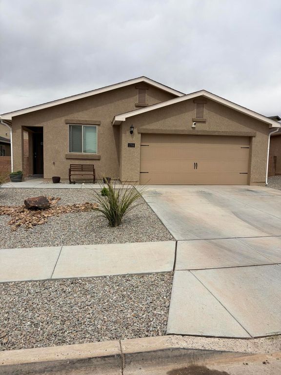 1704 Adelaide Lane, Belen, NM 87002