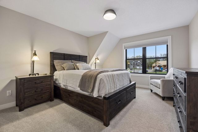 11724 Azure Lane, Inver Grove Heights, MN 55077