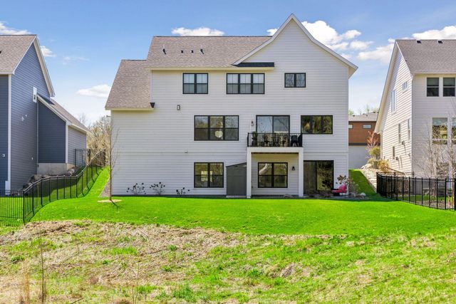 11724 Azure Lane, Inver Grove Heights, MN 55077