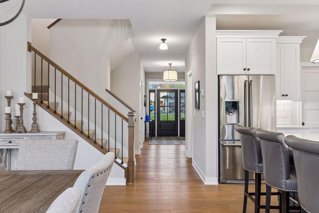 11724 Azure Lane, Inver Grove Heights, MN 55077