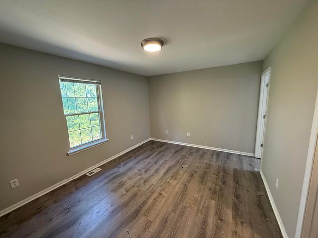 1407 GREENSBORO DR, Columbia, MO 65202