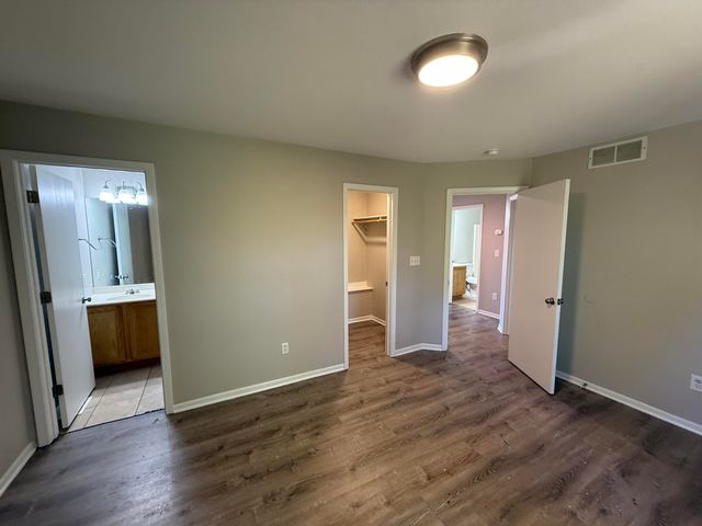 1407 GREENSBORO DR, Columbia, MO 65202