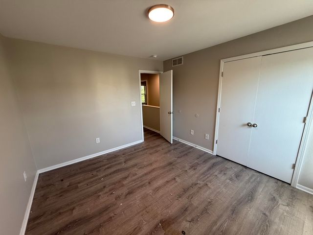 1407 GREENSBORO DR, Columbia, MO 65202