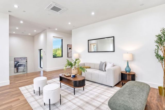 15218 Stratford Drive, San Jose, CA 95124