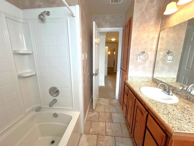 120 S Wood Avenue, Denison, TX 75020