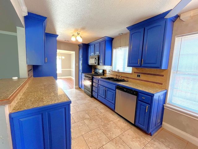 120 S Wood Avenue, Denison, TX 75020