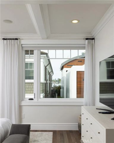 1508 E Balboa Boulevard, Newport Beach, CA 92661